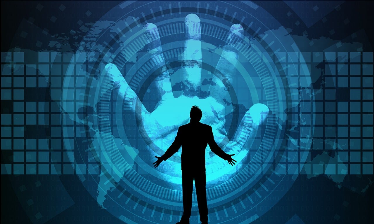 刘烨与传奇的碰撞，揭秘他代言的经典游戏