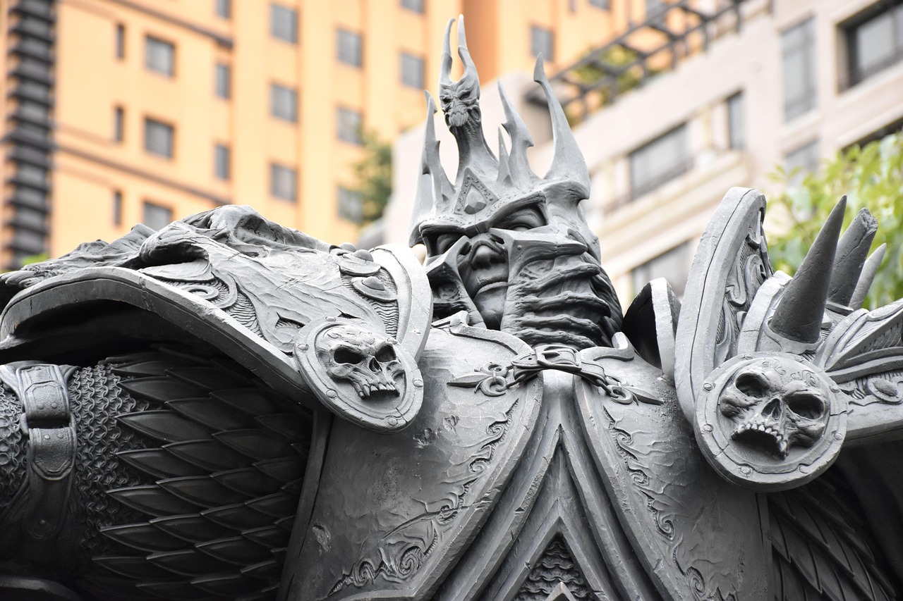探索魔兽争霸，是单机游戏还是多人竞技场？