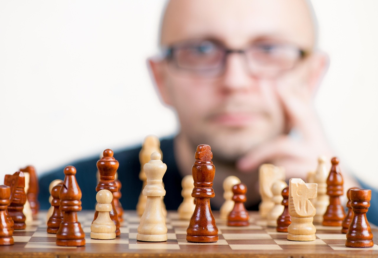 打传奇游戏能赚钱吗？深入探讨游戏盈利的现实与挑战